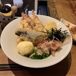 掌 - 竹玉天ぶっかけうどんを冷やしで。うどんは2玉にしたよ。