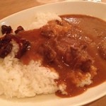 ルウィード - 牛すじカレー（500円）