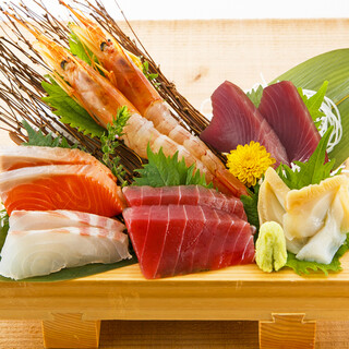 新鮮な刺身や一品料理が充実◎宴会向けコースもご用意