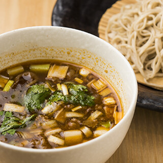 旨味調味料を使わず、素材の持ち味を生かしたお蕎麦が自慢