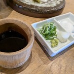 天蕎麦や 月を忘れてゐた - 