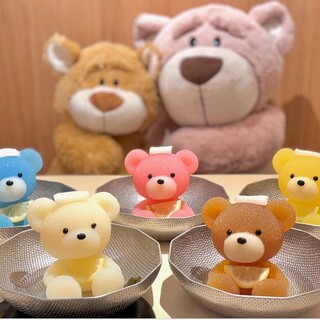 Delicious Hot Pot with Melting Bear-chan♪ Enjoy the Bear-chan Onsen too!