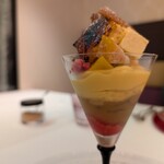 メイ - メロンとマンゴーおいしーい（ここら辺ボキャブラリがない）