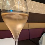 メイ - 昼シャンで今日のゴングを鳴らす