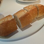 メイ - パン一発目はいい意味で個性無し。なんでも合う