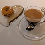 メイ - 楽しい食宴もいつかは幕を下ろす