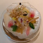 メイ - 白アスパラムースに帆立のお花畑