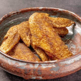 日本最古の地鶏と言われる幻の《奥美濃古地鶏》を唐揚げで