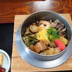 手毬 - 五目釜めし(単品は1,600yen)