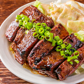 ボリューム満点！食べ応えがありつつも柔らかいハラミが自慢