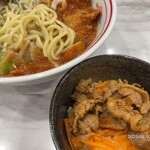 蒙古タンメン中本 - 