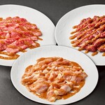 焼肉 うしの家 - オリジナルのニンニクダレで元気いっぱい