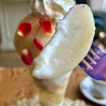 カフェ・ド・リオン パレット - ジューシーな桃