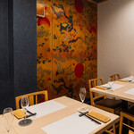 鮪のシマハラプラス - テーブル