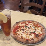 ラ・ロカンダ・デル・ピットーレ 環水公園 - マルゲリータ