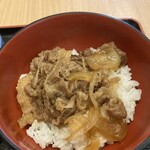 涮涮鍋 Dontei 取手藤代店 - 牛肉丼的樣子