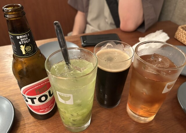 明るくオープンな雰囲気のサワースタンド』by Datenshi : トーキョー