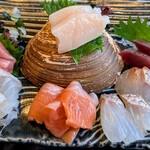 友福丸 - お刺身６種✨超新鮮( *´꒳`*)♡マグロは中トロっぽかった♪︎