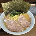 寿々喜家 本店 - ラーメン大盛り（¥1100）硬め、TPチャーシュー（¥250）のり（¥200）