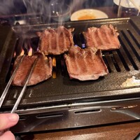 焼肉 にくだらけ - 