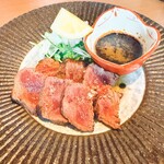 小料理と鍋 由乃 - 黒毛和牛 ランプたたき
