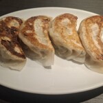 52 Chinese Bar GONI - 焼餃子4個　1000円