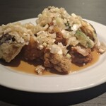 52 Chinese Bar GONI - 油淋鶏　1300円