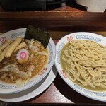 大井町 立食い中華蕎麦 いりこ屋 - 手揉み昆布水つけ麺