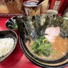 豚骨醤油ラーメン 王道家 柏店