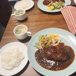 レストラン マカロニキッチン - ごはんセットは300円♪