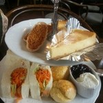 ムジコ - アフタヌーンティーセット 二人前2,880円