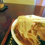 ことぶきや - 麺が端正で長かったです。