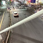 西むら - お食事を終わって歩いているときに見た。武蔵浦和駅のスクランブル交差点、、月曜日なので(平日)それほど車はなくてスムーズに動いていました