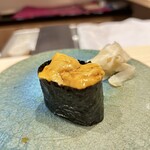 すしのいずみ - 大間のキタムラサキウニ