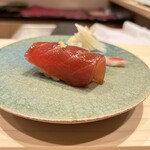 すしのいずみ - 青森県産本マグロ赤身　軽い漬け