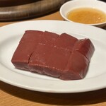 炭火焼肉ホルモン まるは - 