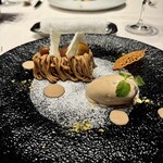 302696738 - 