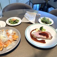 COLONIAL BEACH 横浜ハンマーヘッド - 