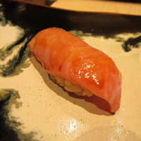 鮨 龍次郎 - トロ(北海道吉岡、154.2kg)