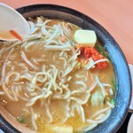 幸楽苑 - トッピング投下