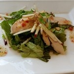 ラ・メール・プラール - ランチコースAのオードブル(ｽﾓｰｸﾁｷﾝと林檎のｻﾗﾀﾞ)