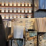 ラーメン大戦争 - カウンター席