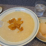 味の萬楽 - （2025/5月）鶏おかゆ