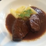 トレ・ステッレ - 天草黒牛ホホ肉のワイン煮込み