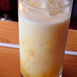珈琲所コメダ珈琲店 - マンゴーラッシー680円