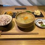 本の読める店 fuzkue - 