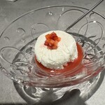 和牛料理 蓮 - 苺のクレームダンジュ