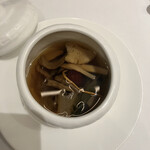 カントニーズ 燕 - 