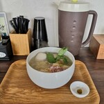 鶏×麦 らら - 貝出汁ラーメンの大盛りに、味玉！！