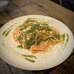 東京基地 - ■バジルとモッツァレラチーズのトマトパスタ ¥1,100